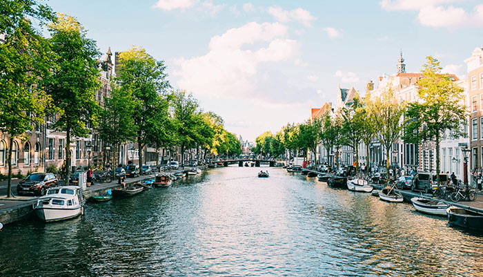 Ga direct naar een teambuilding in jouw stad!